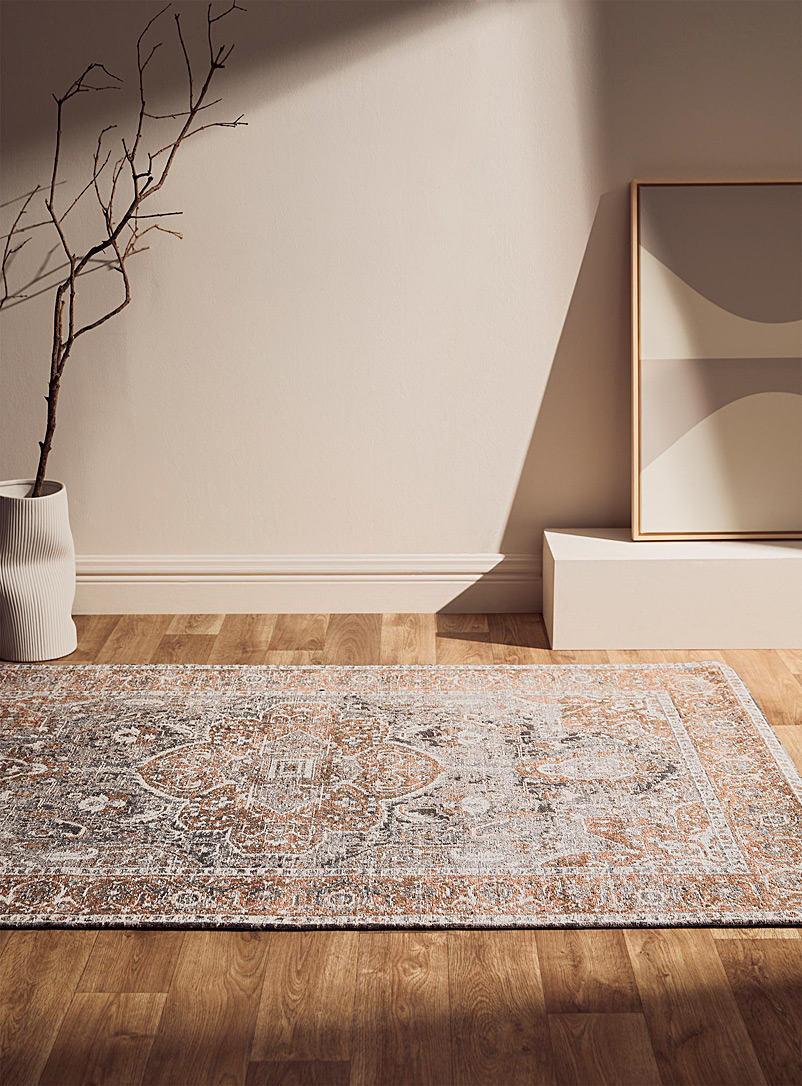 Antiquer Perserteppich rose